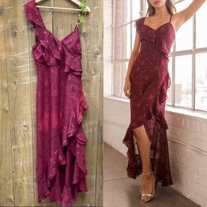 Burgundy Floral Jacquard Ruffled Maxi Dress 🌿